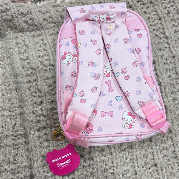 Hello Kitty Bundle - Picture 4 of 13